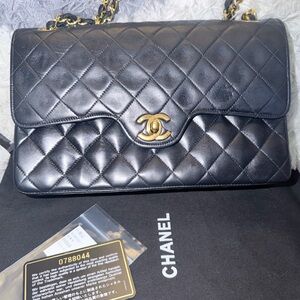 Chanel vintage classic medium double flap black lambskin Gold Hardware Series 1